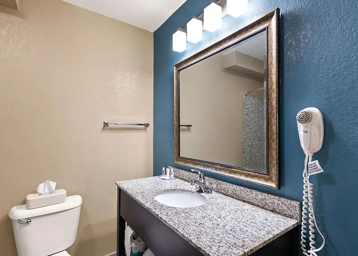 Comfort & I-55 Hotel 4*